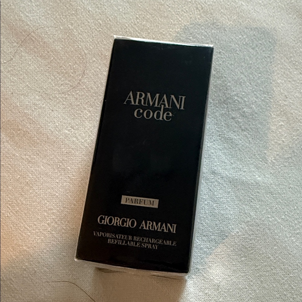 Giorgio Armani Code Parfum — Black